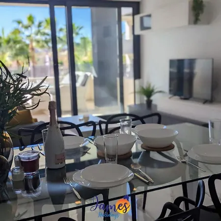 Modern First Floor With Com Pool Duly10 דירה *