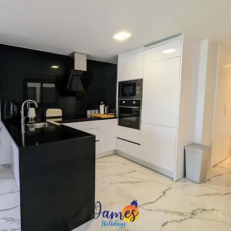 Modern First Floor With Com Pool Duly10 *